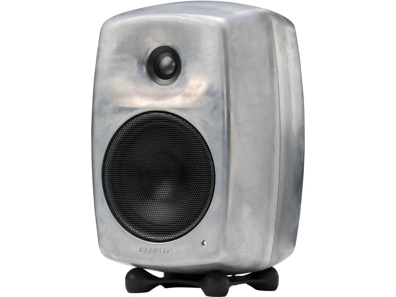 Genelec Studiomonitor G Three ? 50 Watt, Aluminium Raw, Monitor Typ: Nearfield Monitor, Midfield Monitor, Multimedia / Desktop, Lautsprecher Wege: 2-Wege, Lautsprecher Kategorie: Aktiv