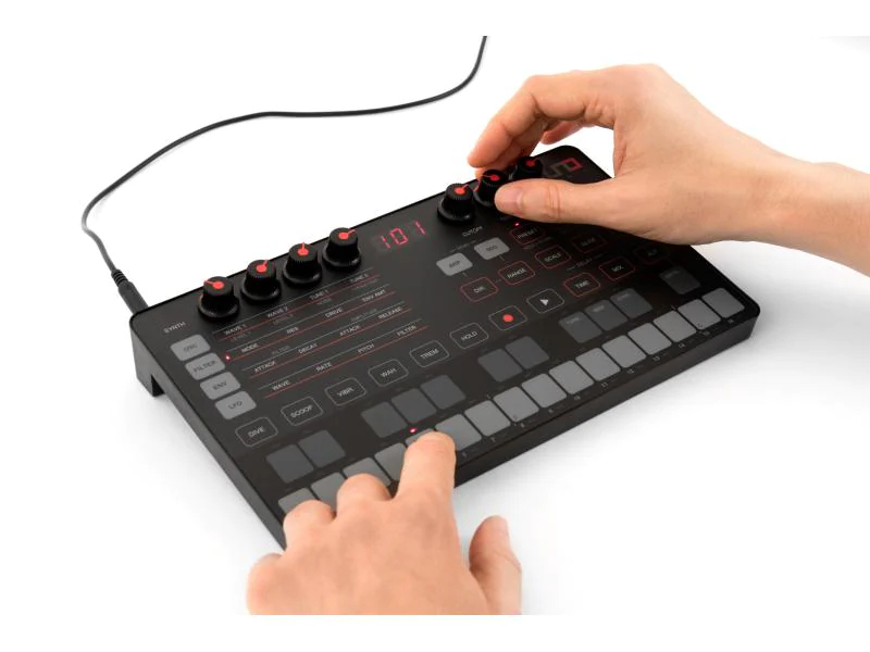 IK Multimedia Synthesizer UNO Synth, Tastatur Keys: 27, Gewichtung: Nicht gewichtet