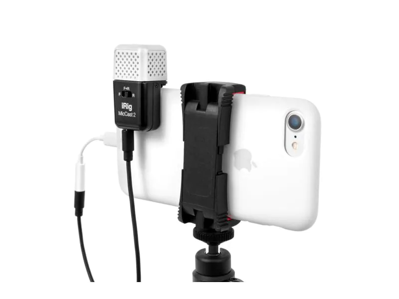 IK Multimedia Mikrofon iRig Mic Cast 2, Typ: Einzelmikrofon, Bauweise: Clip, Anwendungsbereich: Gesang & Sprache; Video, Wandlerprinzip: Kondensator, Richtcharakteristik: Niere, Einsatzgebiet: Studio & Broadcast, Weitere Eigenschaften: Standard