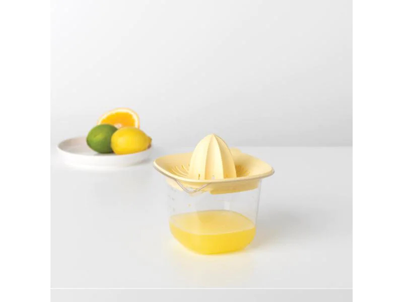 Brabantia Zitruspresse TASTY+ mit Messbecher, Vanilla Yellow, Betriebsart: Manuell, Ausstattung: Messbecher, Farbe: Gelb, Gerätetyp: Zitruspresse