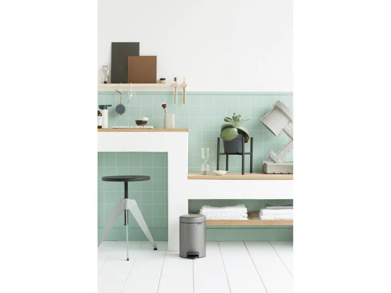 Brabantia Kosmetikeimer NewIcon Platinum 3 l, Anzahl Behälter: 1, Farbe: Bronze, Eimertyp: Kosmetikeimer, Form: Rund, Material: Edelstahl; Kunststoff, Fassungsvermögen: 3 l