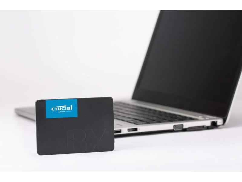 Crucial SSD BX500 2.5" SATA 1 TB, Anwendungsbereich SSD: Consumer, Speicherkapazität total: 1000 GB, Lesegeschwindigkeit max.: 540 MB/s, Schreibgeschwindigkeit max.: 500 MB/s, NAND Flash: 3D NAND, Schnittstellen Standard: AHCI